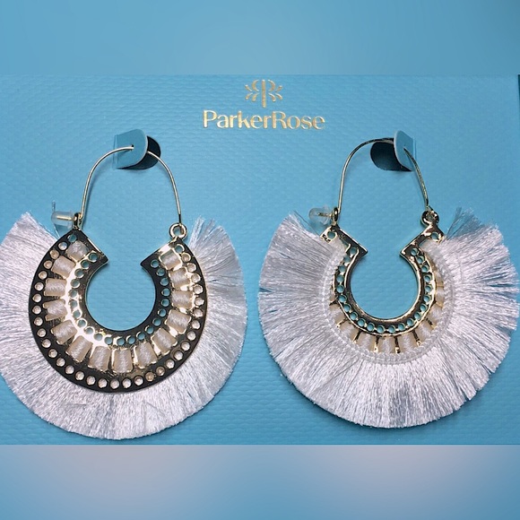 NWOT Parker Rose Boho Fringe Hoop Earrings White, Gold - Picture 2 of 4